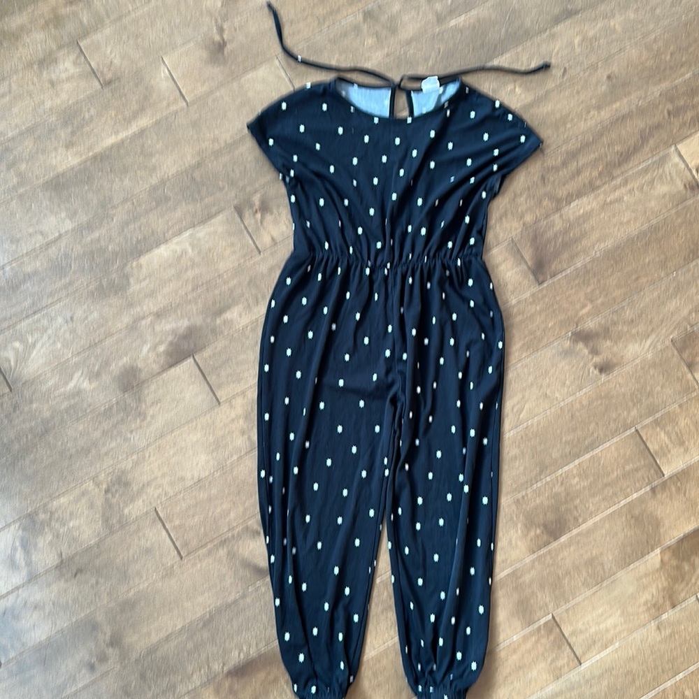 Kids lightweight jumper. Size S. GUC.